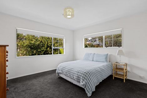 Photo of property in 2/4 Holt Avenue, Torbay, Auckland, 0630