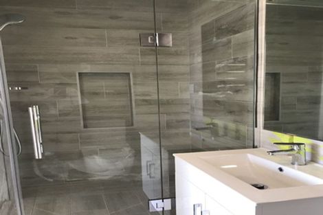 Photo of property in 3 Gamble Way, Massey, Auckland, 0614