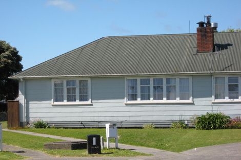 Photo of property in 15- 17 Scanlon Place, Westport, 7825