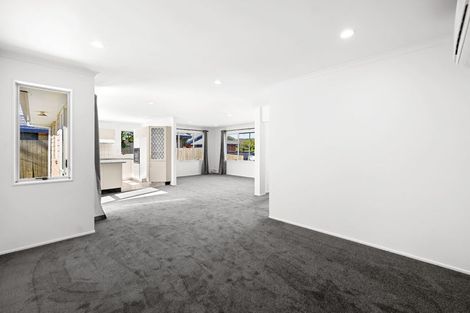 Photo of property in 11 Chancery Close, Hamilton East, Hamilton, 3216