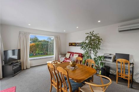 Photo of property in 73 Greendale Avenue, Avonhead, Christchurch, 8042