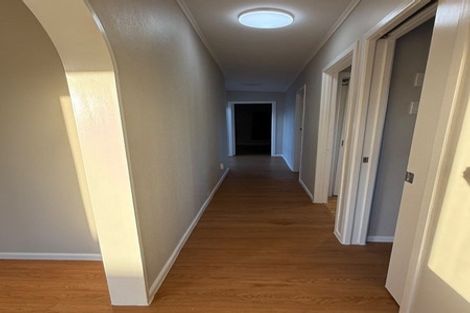 Photo of property in 5 Oak Avenue, Nawton, Hamilton, 3200