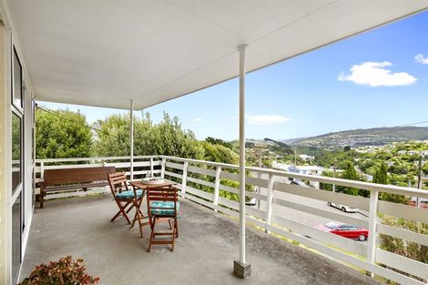 Photo of property in 42 Turville Crescent, Newlands, Wellington, 6037