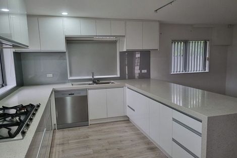 Photo of property in 63a Archibald Road, Kelston, Auckland, 0602