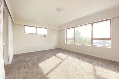 Photo of property in 2 Hogan Street, Pukekohe, 2120