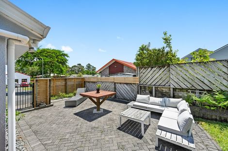 Photo of property in 51 Splitt Avenue, Glenview, Hamilton, 3206