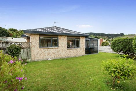 Photo of property in 1 Elena Place, Welcome Bay, Tauranga, 3112