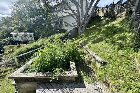 Photo of property in 111 Nevay Road, Miramar, Wellington, 6022