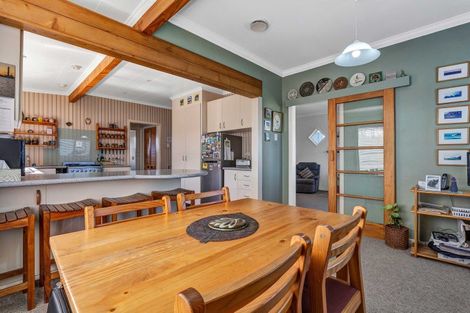 Photo of property in 125 Seaview Road, Westown, New Plymouth, 4310