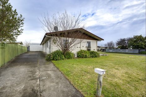 Photo of property in 2 Lander Place, Flaxmere, Hastings, 4120