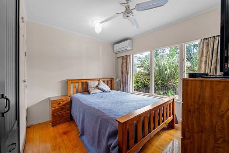 Photo of property in 27 Camelot Place, Glenfield, Auckland, 0629