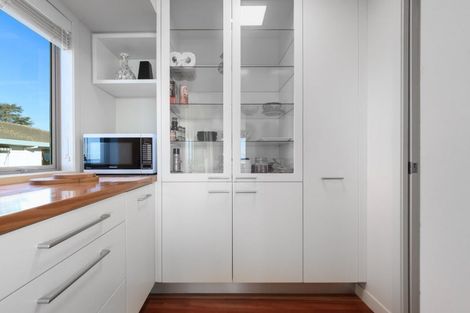 Photo of property in 2b Hinewa Road, Otumoetai, Tauranga, 3110