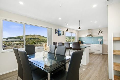 Photo of property in 4 Saint Aidans Way, Tawa, Wellington, 5028