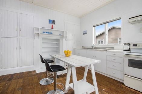 Photo of property in 56 Station Road, Paeroa, 3600