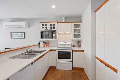 Photo of property in 35 Merrin Street, Avonhead, Christchurch, 8042