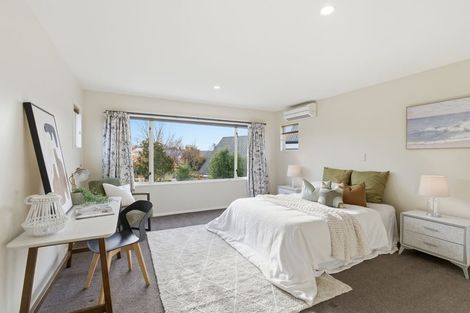 Photo of property in 14 Harlech Mews, Avonhead, Christchurch, 8042