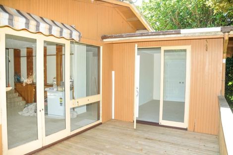 Photo of property in 44 Valley View Road, Glenfield, Auckland, 0629