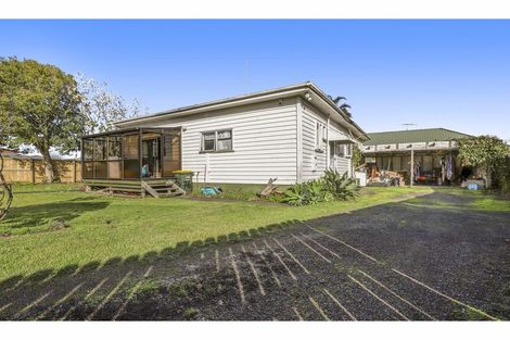 Photo of property in 76 Manuroa Road, Takanini, 2112