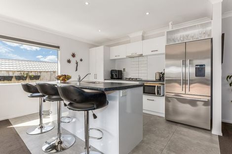 Photo of property in 4 Moonsail Drive, Whitby, Porirua, 5024