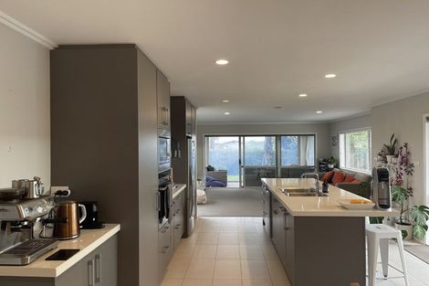Photo of property in 44 Benmore Crescent, Pyes Pa, Tauranga, 3112