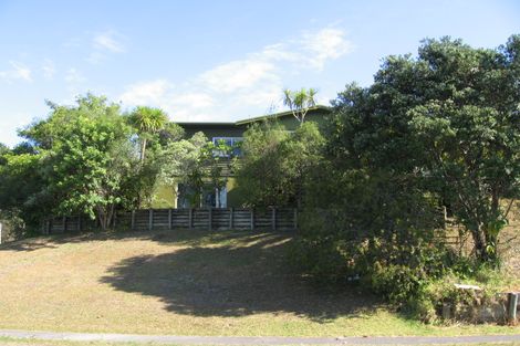 Photo of property in 180 Browns Bay Road, Murrays Bay, Auckland, 0630