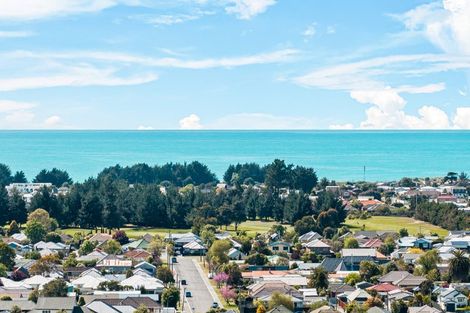 Photo of property in 34 Medina Crescent, Parklands, Christchurch, 8083