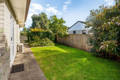 Photo of property in 11 Anthony Grove, Paraparaumu Beach, Paraparaumu, 5032