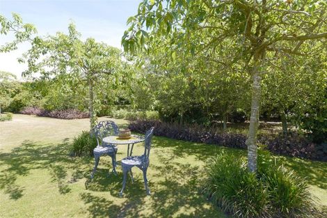 Photo of property in 16 Oak Tree Lane, Rolleston, 7614