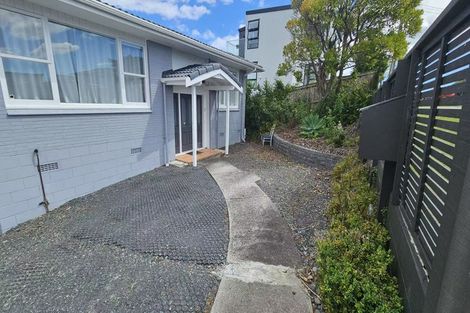 Photo of property in 38 Arran Road, Browns Bay, Auckland, 0630