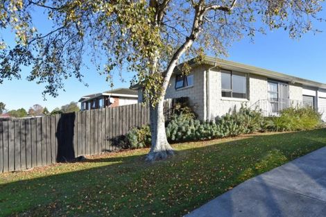Photo of property in 1/5 James Condon Place, Redwood, Christchurch, 8051