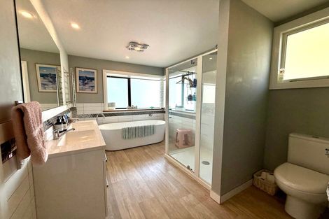 Photo of property in 18 Mount Pleasant Road, Mount Pleasant, Christchurch, 8081