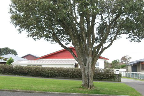 Photo of property in 2/23 Record Street, Fitzroy, New Plymouth, 4312