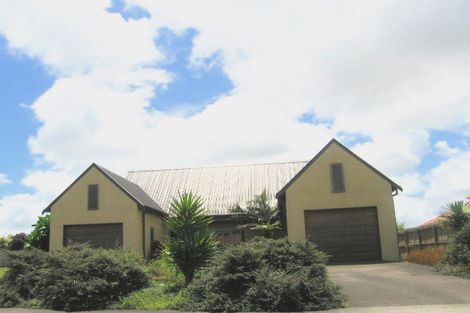 Photo of property in 2 Cloverlea Place, Pukekohe, 2120