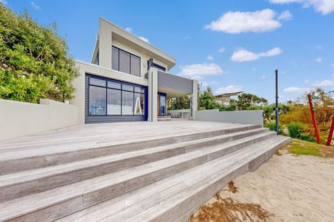 Photo of property in 112 Pohutukawa Crescent, Whangamata, 3620