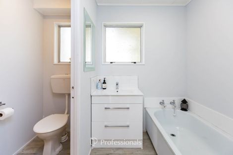 Photo of property in 17 Beryl Grove, Birchville, Upper Hutt, 5018