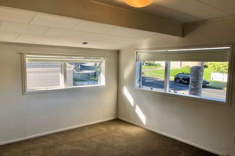 Photo of property in 20 Clovelly Road, Bucklands Beach, Auckland, 2012