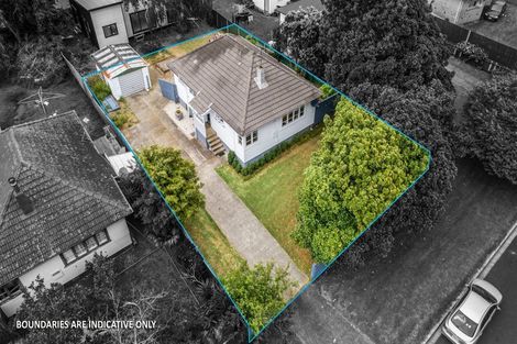 Photo of property in 15 Birdwood Road, Pukekohe, 2120
