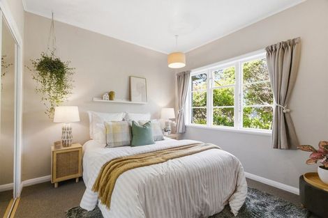 Photo of property in 16 Rodney Street, Northland, Wellington, 6012