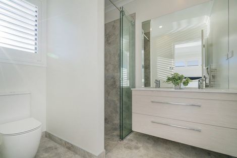 Photo of property in 28 Ngaroma Crescent, Whitianga, 3510