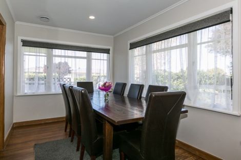 Photo of property in 6 Oxford Street, Taradale, Napier, 4112