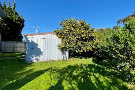 Photo of property in 2 Williams Crescent, Maketu, 3189