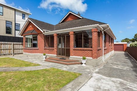 Photo of property in 53 Mersey Street, Island Bay, Wellington, 6023