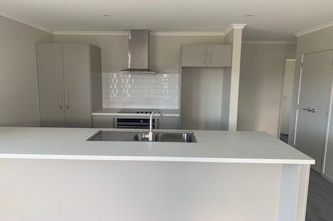 Photo of property in 92 Belgrove Drive, Waipukurau, 4200