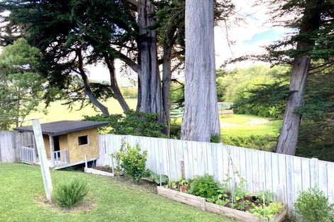 Photo of property in 49 Saunders Close, Whitby, Porirua, 5024
