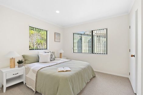 Photo of property in 6 Redwood Crescent, Westown, New Plymouth, 4310
