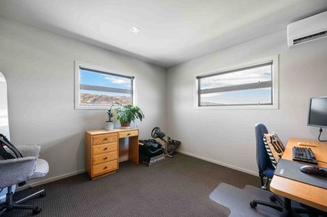 Photo of property in 10 Kowhai Place, Cromwell, 9310