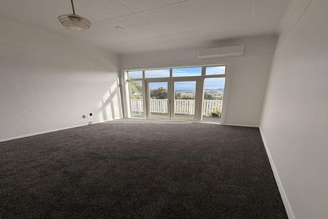 Photo of property in 22 Lawrence Street, Newtown, Wellington, 6021