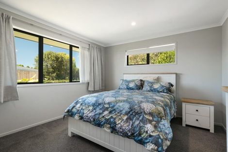 Photo of property in 1 Anatere Rise, Athenree, Katikati, 3177