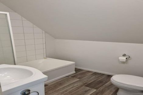 Photo of property in 4/57 Simla Crescent, Khandallah, Wellington, 6035