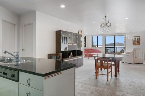 Photo of property in 1b/5 The Promenade, Takapuna, Auckland, 0622